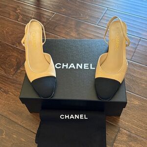 CHANEL Beige and Black Slingback Pumps